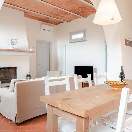 Holiday home Borgo Syrah *